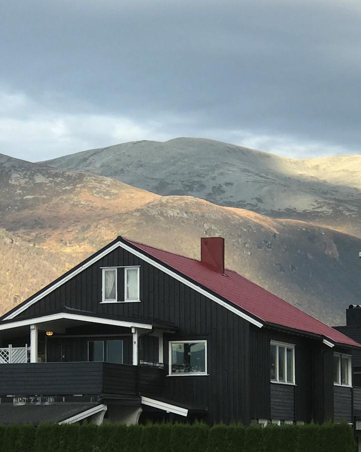 Villa Åndalsnes Buitenkant foto